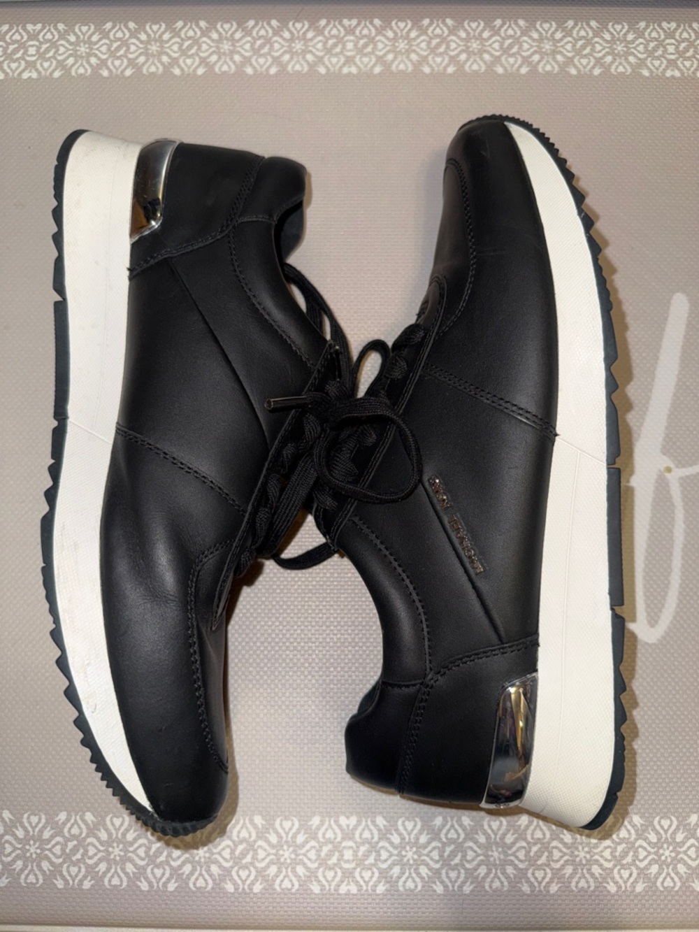 Black Leather Michael Kors Casual Lace-Up Sneakers
